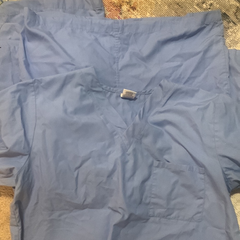 4 Scrub Sets Last Chance - image 3